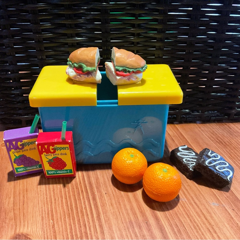 American girl accessories - Picnic Goodies - juice orange brownie sandwich